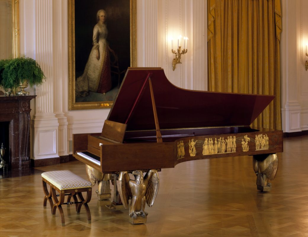 300,000th Steinway Piano in White House