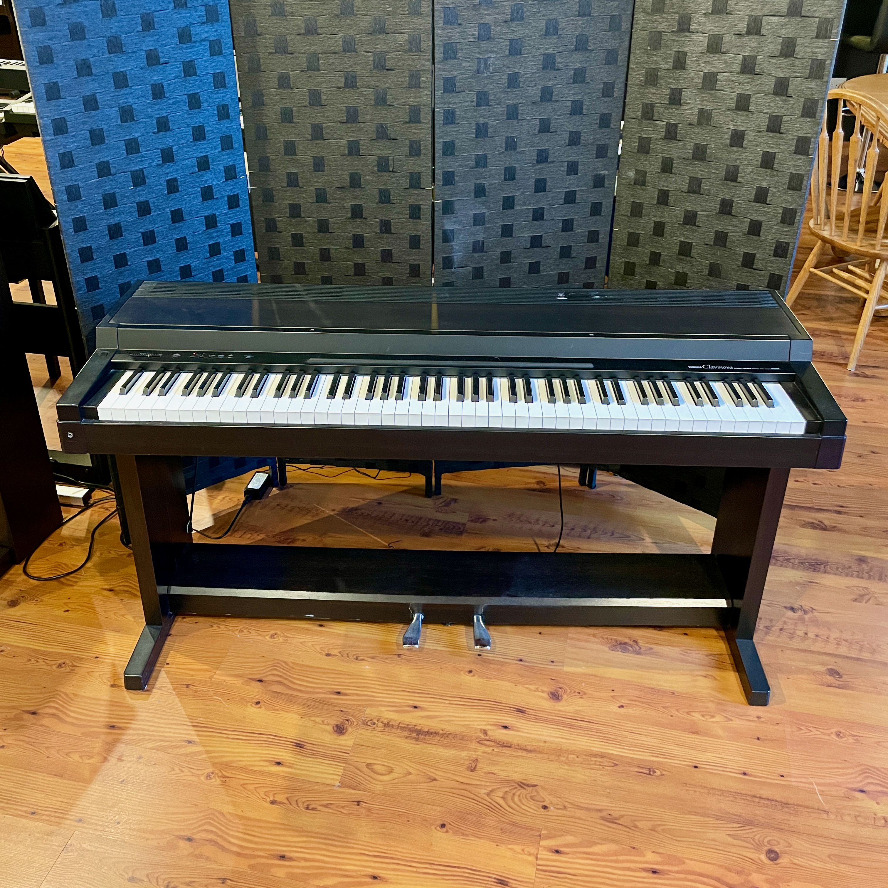 Yamaha Clavinova CLP-300 Digital Piano Giveaway