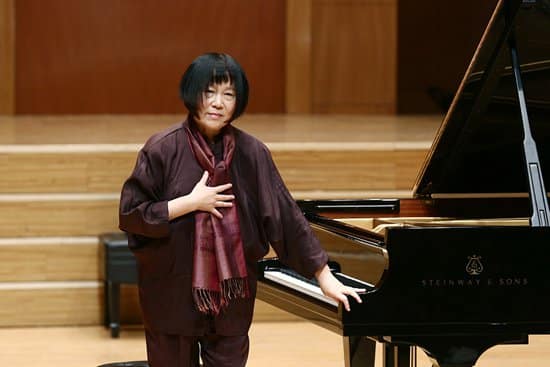 Zhu Xiao-Mei at the piano